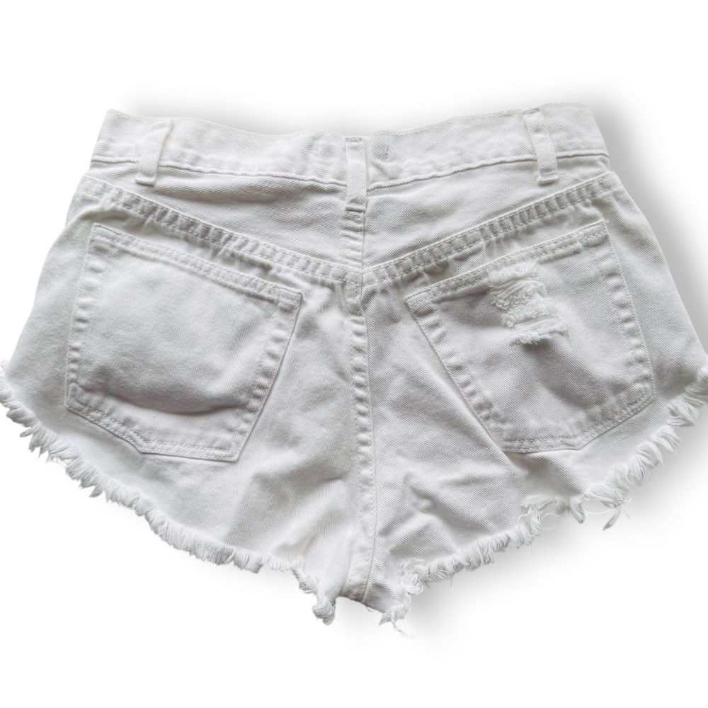 FOREVER 21 White Distressed Denim Cutoff Shorts Size S - Picture 3 of 7